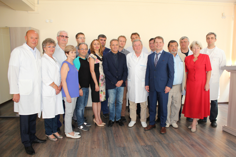 Швейцарский кардиохирург Пауль Фогт вместе с российскими коллегами прооперировал четырех малышей в Иркутске